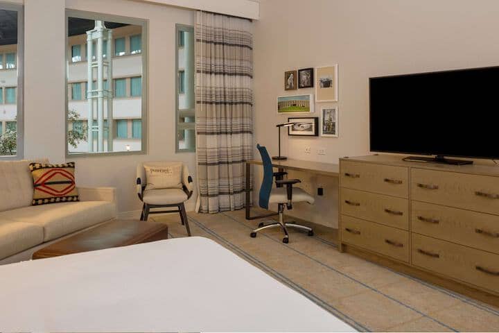 Room 5 of 59